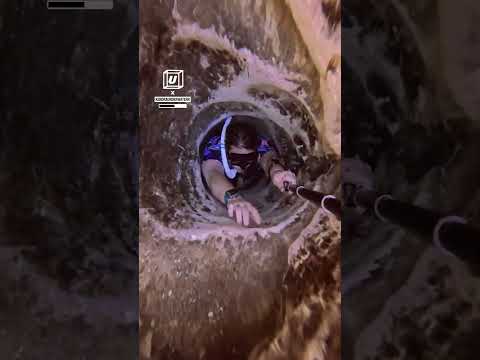 Free diving in tight caves 🤿😳             🎥: TikTok / kendraunderwaterr