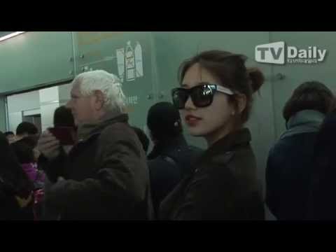 [News] 150310 Suzy - For Shooting Cosmopolitan April Pictorial in the UK @ Incheon Airport
