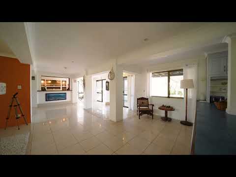 70 Bayside Drive, Beachmere, QLD 4510, 3 Kuwarto, 3 Banyo, House