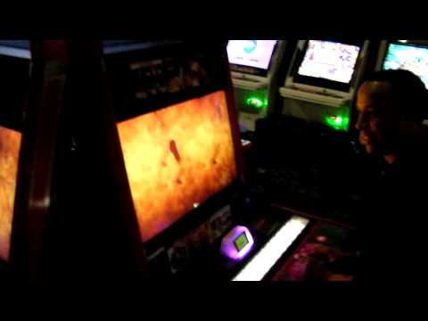 klumzyrice vs Mike Ross vs DJVest at Round 1 02-02-11 SANY0059.MP4