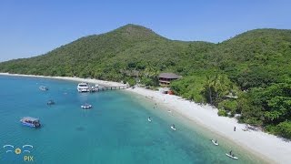 Nice flight around Fitzroy and little Fitzroy Islands with the Phantom Quadcopter out from Cairns, Queensland and the Great Barrier Reef.