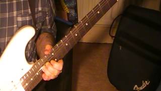 lethal weapon theme -squier vm strat & loop station -  clapton / kamen