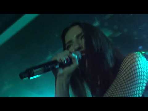 Chrysta Bell -  Somewhere In The Nowhere - Paris 2018