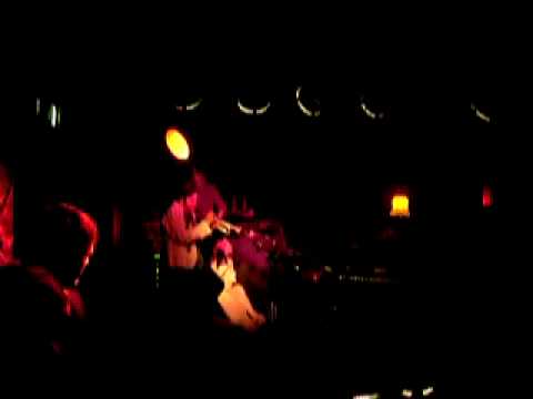 Cesare Dell'Anna and Mauro Tre playing nu jazz @ Mavu 18 feb 2006