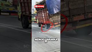 Download lagu Truk oleng karena ban pecah #truktertua #drivermuda #supirtruk #trukmania #truklover #storywa mp3 Download lagu Truk oleng karena ban pecah #truktertua #drivermuda #supirtruk #trukmania #truklover #storywa mp3