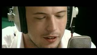 Gorki featuring Flip Kowlier - Mia [live]