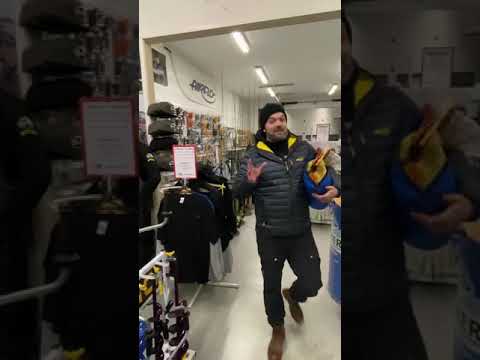 💥Tehtaanmyymälässä tapahtuu perjantaina ja lauantaina!😊🎣👍🏻