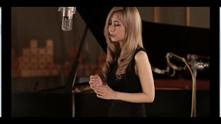 サラ・オレイン - Caruso with Takana Miyamoto on Piano | Sarah Àlainn