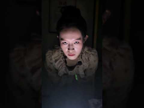 Trải Nghiệm Nhập Vai Khi bí mật chơi Điện thoại trong giờ Học