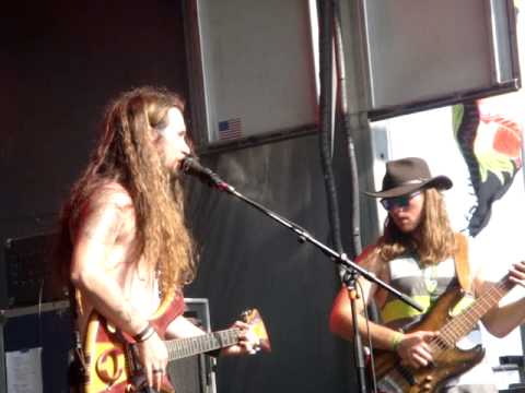 Twiddle Live at Gathering Of The Vibes 2013, Bridgeport, CT 07/27/13 "Mamunes the Faun"