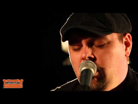 Dan Burnett - Drown In My Own Tears (Ray Charles cover) - Ont' Sofa Sessions