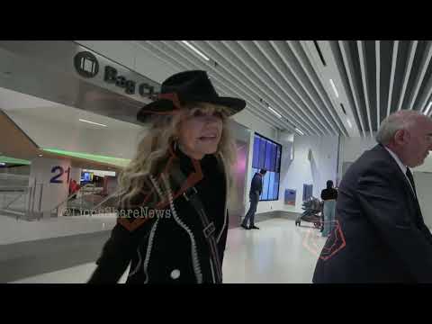 EXCLUSIVE:  LEGENDARY ACTRESS Dyan Cannon Dishes on her Relationship with Cary Grant!