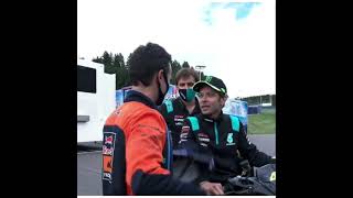 Download lagu Kata Baba lucu😁 : ba ros rossi sekarang ngojek online😁😁😀😀 mp3 Download lagu Kata Baba lucu😁 : ba ros rossi sekarang ngojek online😁😁😀😀 mp3