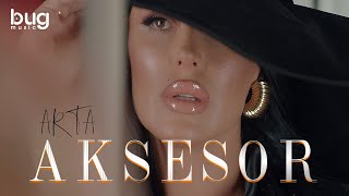 Arta Bajrami - Aksesor