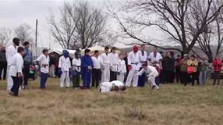 Комоедица, 18 марта 2017 в г.Армавире. Выступление детского центра боевых искусств "Пересвет".
Масленица-Комоедица - один из четырёх важнейших славянских праздников, приуроченный к 
весеннему Равноденствию. С этого времени