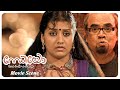 Radio Malayalam Movie Sarayu Mohan Confronts Betrayal From Iniya Iniya Sarayu Mohan