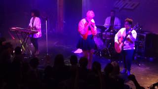 Betty Who - Giving Me Away (Live)