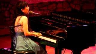 Lindsey Yung - Acoustic 5, 2011