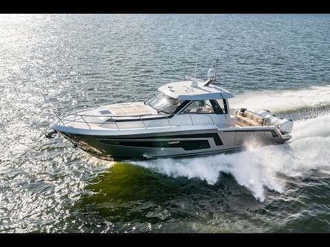 Ocean Alexander 45 Divergence Coupe video