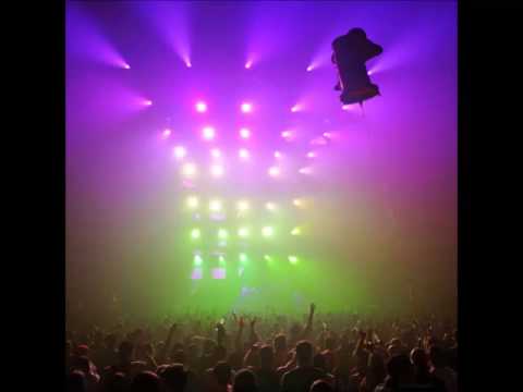 Route 94 vs Livin Joy & Julie McKnight - My Diamond Dreamer (Lee Morrison Old School Mashup)