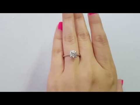 I SI2 2.07 Carat Round Diamond Solitair Engagement Ring Certified 14K White Gold