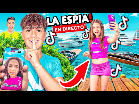 MI HERMANO PERSIGUE A SU CRUSH MIENTRA ESTÁ EN DIRECTO! *lo pilla y...*