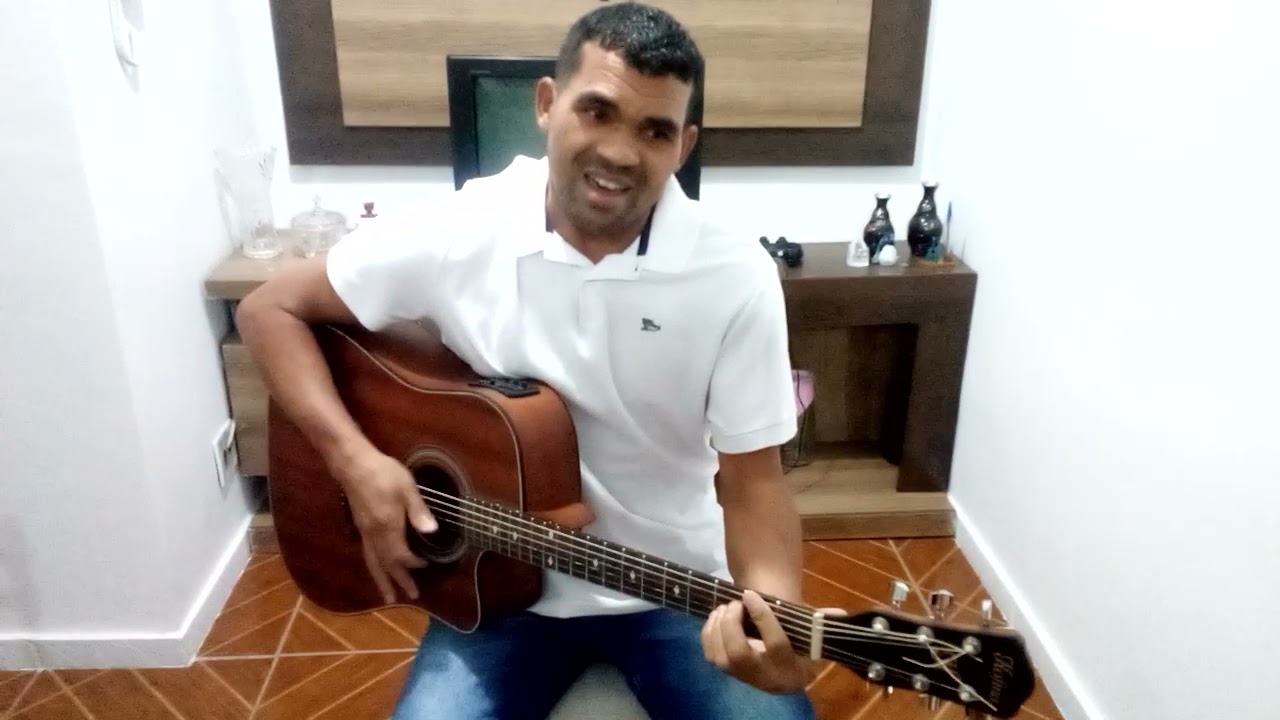 toninho  Lopes composição  da música ontem eu entrei no carro e sai prá rua.      cantando