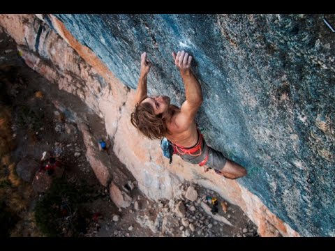 Chris Sharma... back in business! "Joe Mama" 9a+