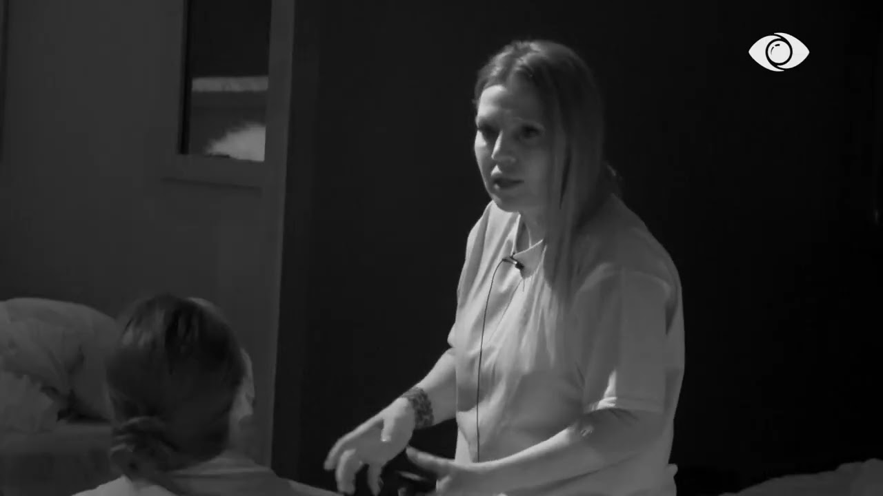 Laerti më shikonte të nxirat dhe më thoshte ule.../ Egli bisedon me Gertën