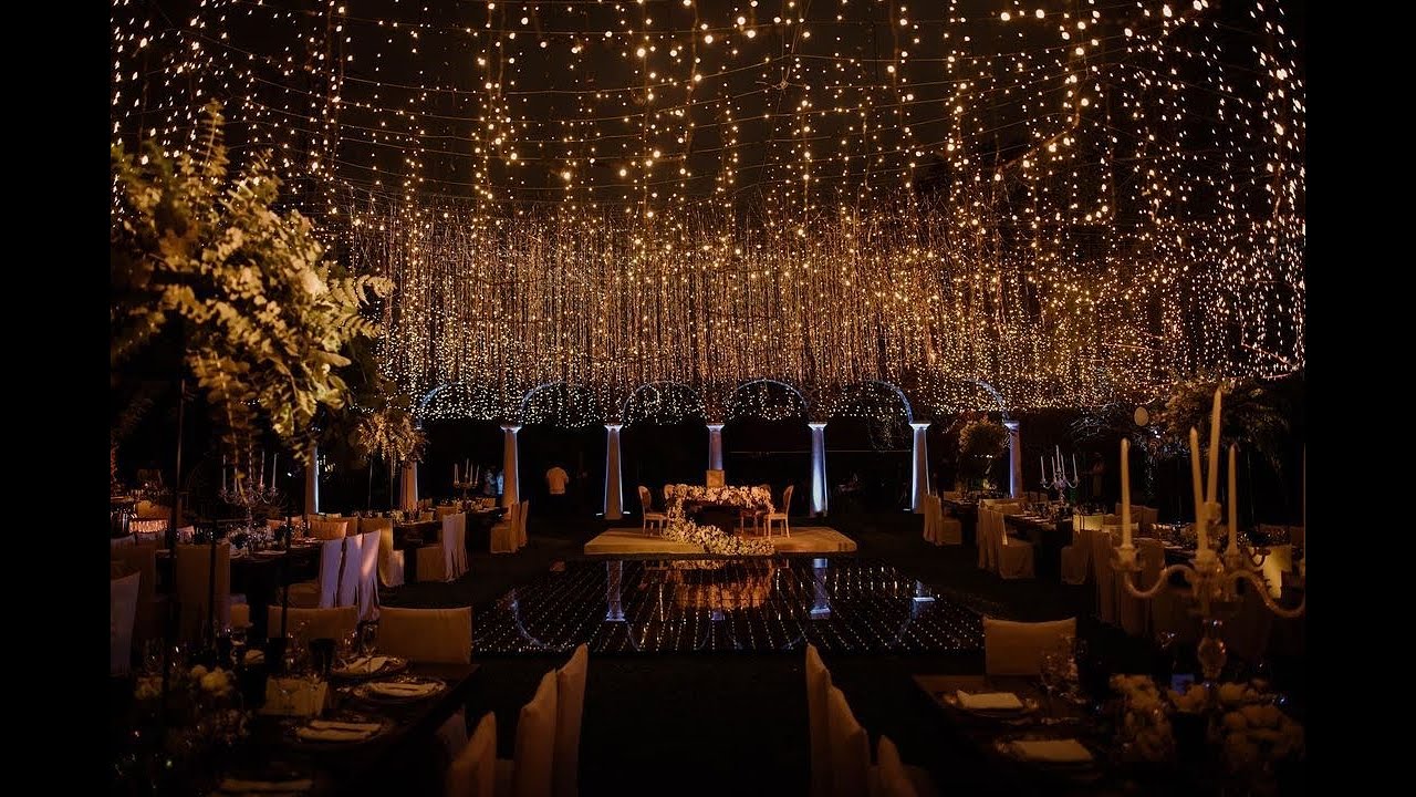 Evento de noche en Six Gardens