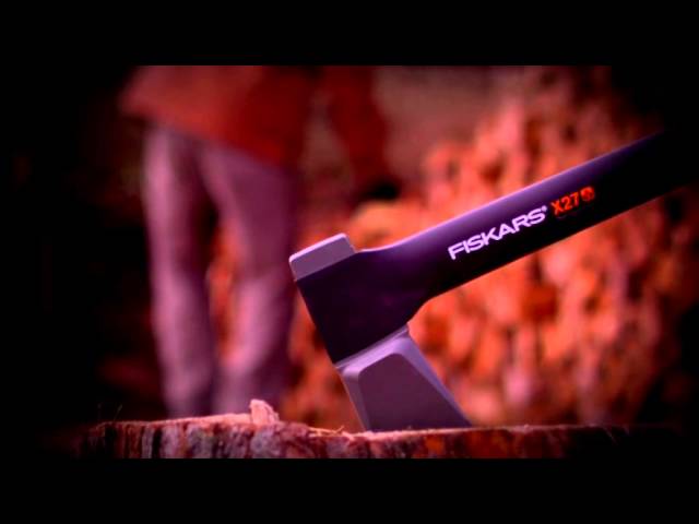 Vídeo relacionado con Fiskars Hacha de rajar, Solid, con Funda para Transporte