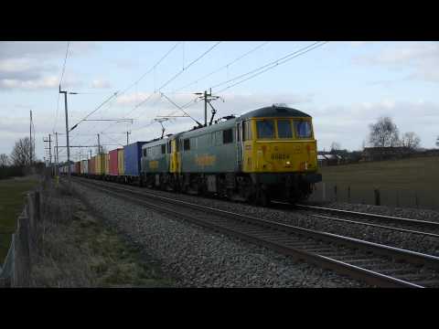 86604 & 86612, 4L92 Ditton - Felixstowe, Milton Malsor, 05/04/13