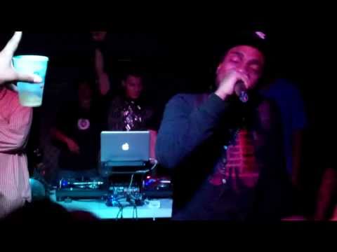 DJ JUWELZ/HIGH_D3F ENT PRESENTS A SHOW WITH MIKE JONES!!