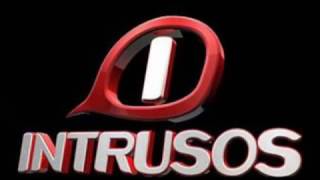 INTRUSOS 2010 SOUNDTRACK - &#39;&#39;The Martians Attack&#39;&#39; - Danny Elfman