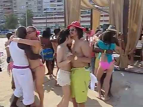 download lagu mp3 mp4 Beach Festival, download lagu Beach Festival gratis, unduh video klip Download Beach Festival Mp3 dan Mp4 Viral Gratis