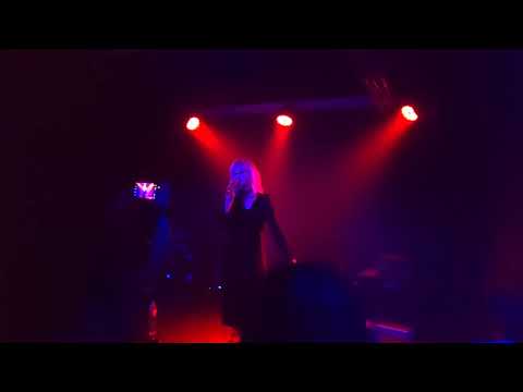 Suzi Sabotage - Love at First Bite - Live in Barcelona