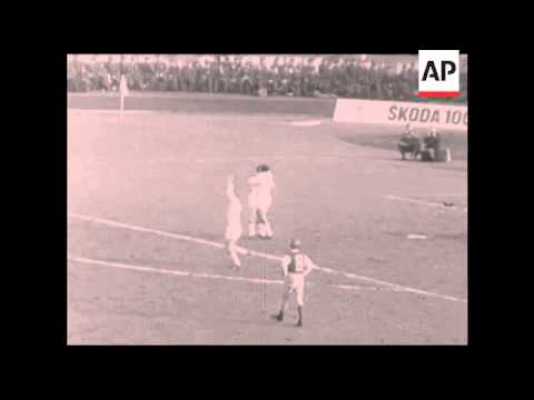 CAN937 DUKLA DEFEATS AJAX IN QUARTER-FINAL OF 1966-1967 EUROPEAN CUP