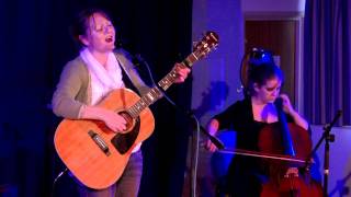 Jane Taylor sings 'Cracks' at Nunney Acoustic Cafe, 5 June 2011