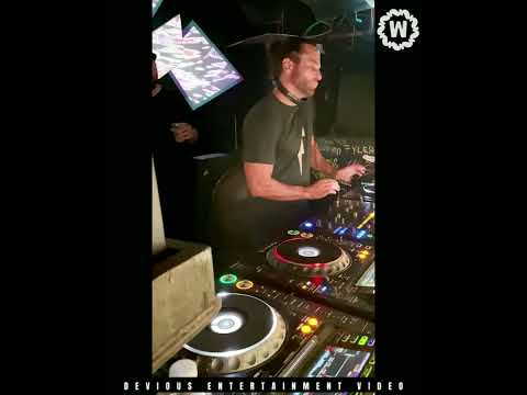 Anthony Attalla at @wiggleroomtoronto #housemusic #technomusic #torontonightlife #techhouse