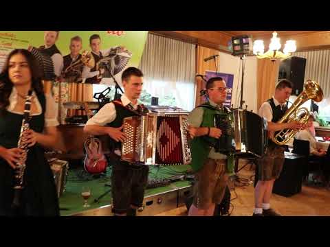 1. "Gleinalm Trio" Fest im GH Riegler