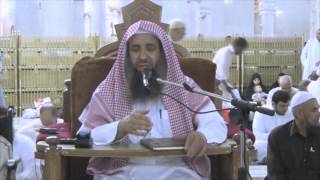 صورة أين يقف الصبي خلف الإمام ؟