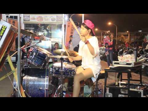 2015.10.18經貿夜市 侑真【謝金燕-嗶嗶嗶】