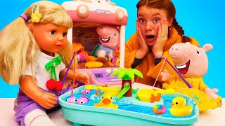 Video für Kinder - Irene und Peppa Wutz. Die Baby Born Puppen kommen zu Besuch