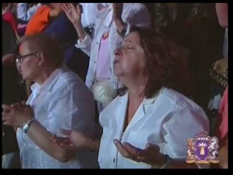 Benny Hinn Roma Crusade 2005   Canzone Padre Ti Amiamo