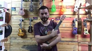 Video thumbnail for Cordoba 15tm review by UKULELERIA