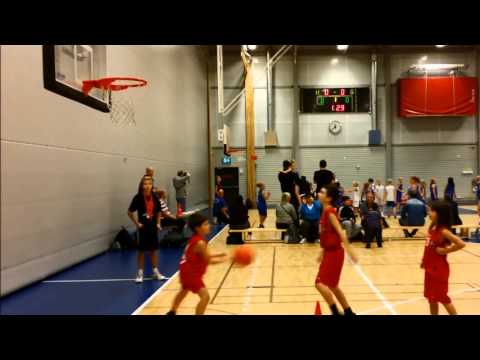 Skottavling med pojkar fran Aros Basket 131019