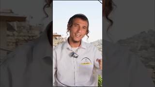 מי שבוחר להיות חלק בגאולה זה המקום שלו! (ישיבת הר הבית) - התמונה מוצגת ישירות מתוך אתר האינטרנט יוטיוב. זכויות היוצרים בתמונה שייכות ליוצרה. קישור קרדיט למקור התוכן נמצא בתוך דף הסרטון