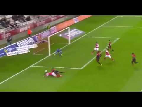 Siebatcheu (Reims) missed penalty against Lorient 0-1 France Ligue 2