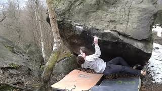 Video thumbnail de Hmmm, 7B+. Sněžník