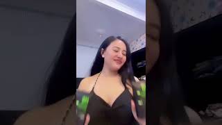 Download lagu OCHI BERLIAN GOYANG UHUY mp3